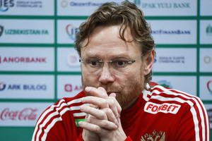 Карпин высказался о возможной отставке с поста главного тренера сборной России