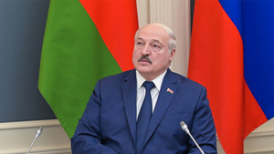 Лукашенко счёл передачу ВСУ снарядов с ураном толчком к "страшному уроку" для всей Земли