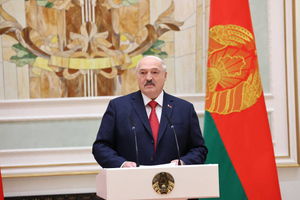 Лукашенко предупредил о "чуме нацизма" у границ Белоруссии