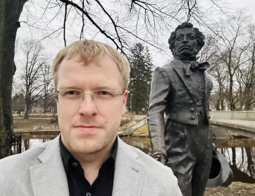 Мэр латвийского города заявил о готовности забрать из Риги осквернённый памятник Пушкину