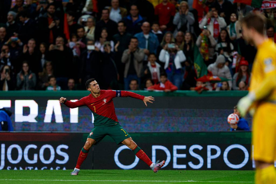 Криштиану Роналду. Обложка © Twitter / Portugal
