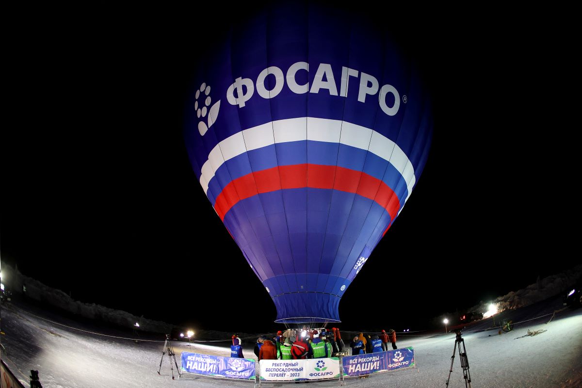 Конюхов и Меняйло отправились в исторический полёт на воздушном шаре