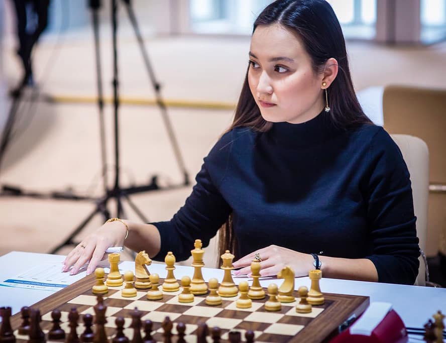 Турнир FIDE в Нью-Дели отложили из-за скандала с шахматисткой из Казахстана