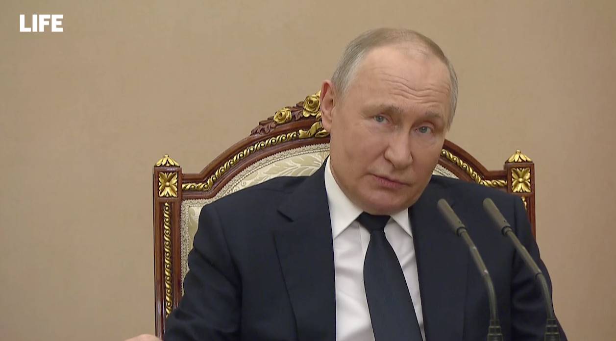 Путин: Россия не допускает излишней милитаризации экономики, а вот Западу придётся