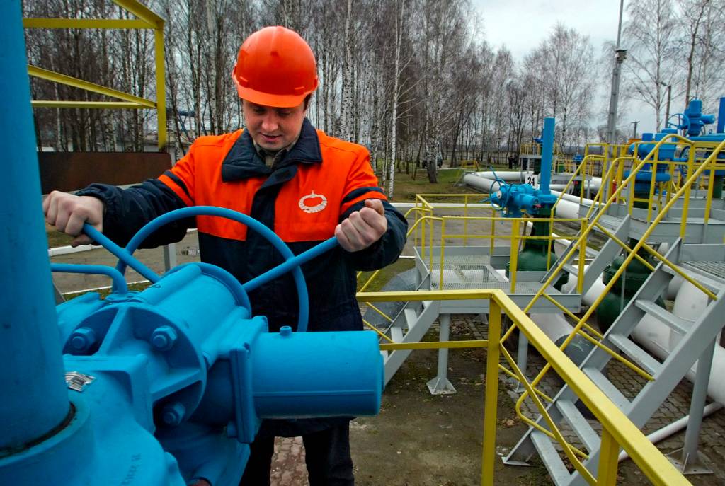 Ъ: Украина вновь хочет повысить тариф на транзит российской нефти для Восточной Европы