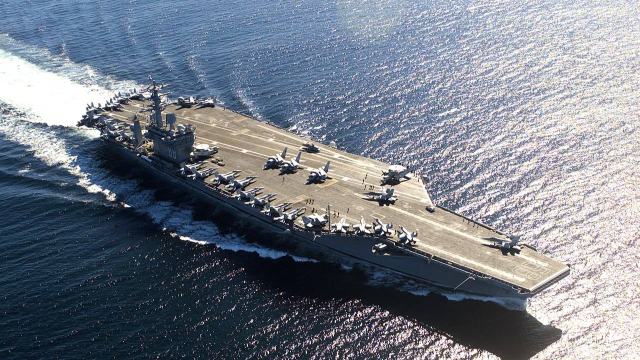 США решили отправить к берегам Кореи авианосец