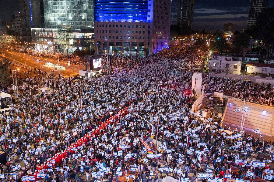 Президент Израиля призвал во имя единства народа пойти навстречу митингующим