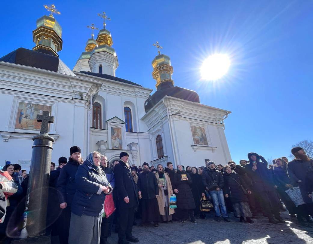 В Киево-Печерской лавре ударили в набат