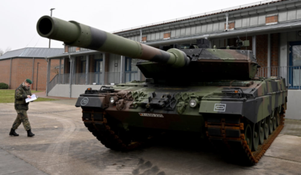Танковая школа, где проходят обучение украинские военные. Фото © ТАСС / АР / FILIP SINGER