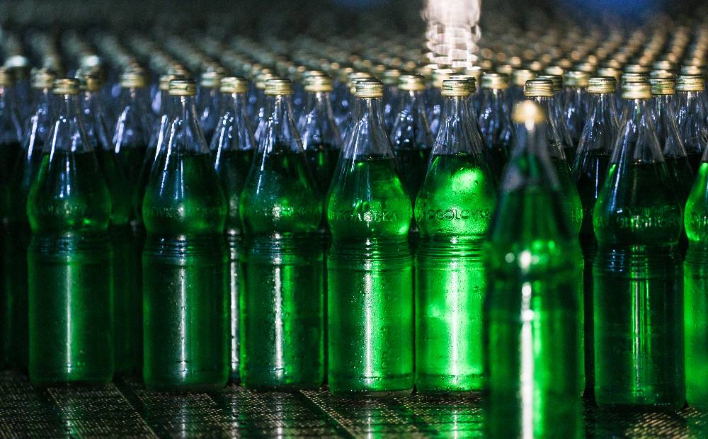 Пестициды, плесень, грязная вода: Более 60% томатного сока, морса и Тархуна с прилавков провалили тесты