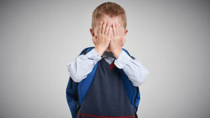 Психолог перечислила признаки травли ребёнка в школе