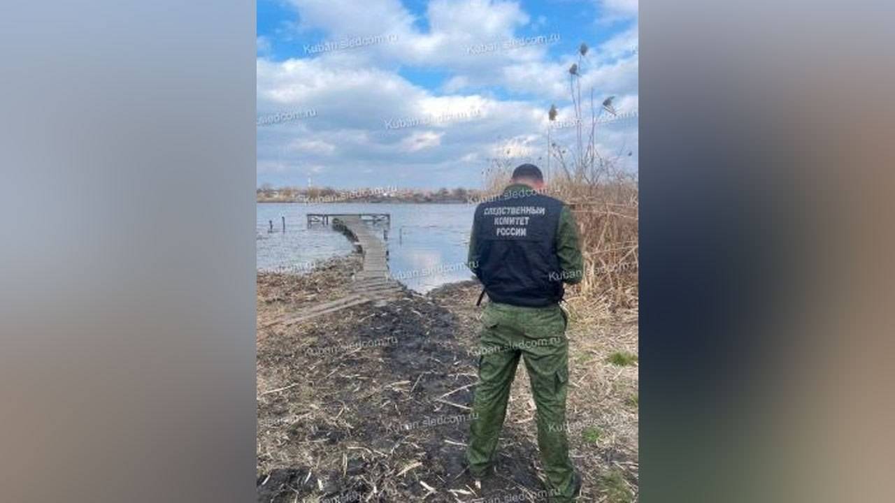 На Кубани восьмилетний мальчик утонул, катаясь с другом на самодельном плавсредстве