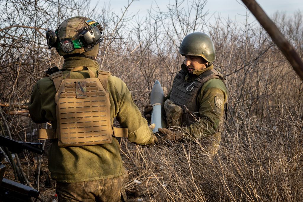 Украинские военные в Артёмовске. Фото © Getty Images / John Moore