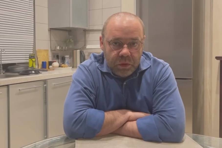 "Жив-здоров, местами упитан": Красноярский депутат ответил на публикации о его отравлении мухоморами