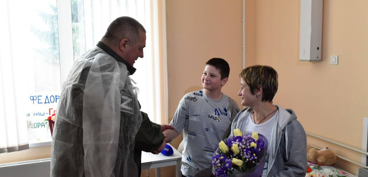 Десятилетнему мальчику-герою из Брянской области вручили медаль За доблесть и отвагу