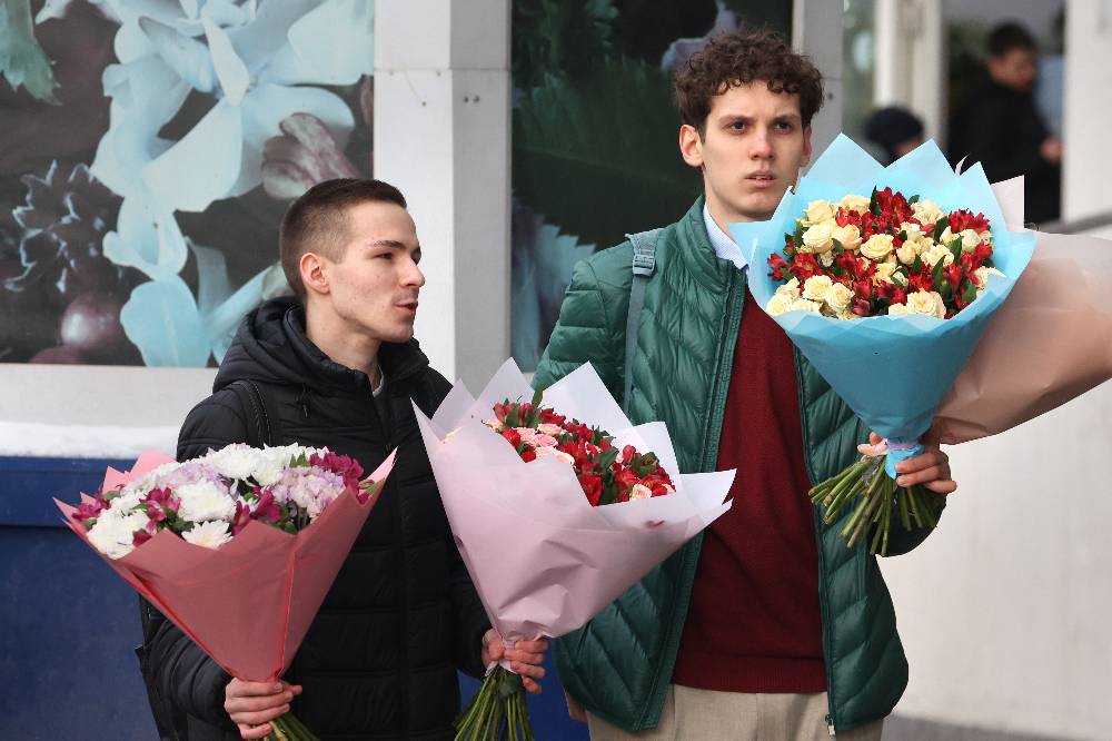 В РЭО призвали отказаться от неперерабатываемой упаковки для цветов на 8 Марта