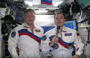 Космонавты с МКС поздравили россиянок с 8 Марта и поблагодарили их за безграничную любовь