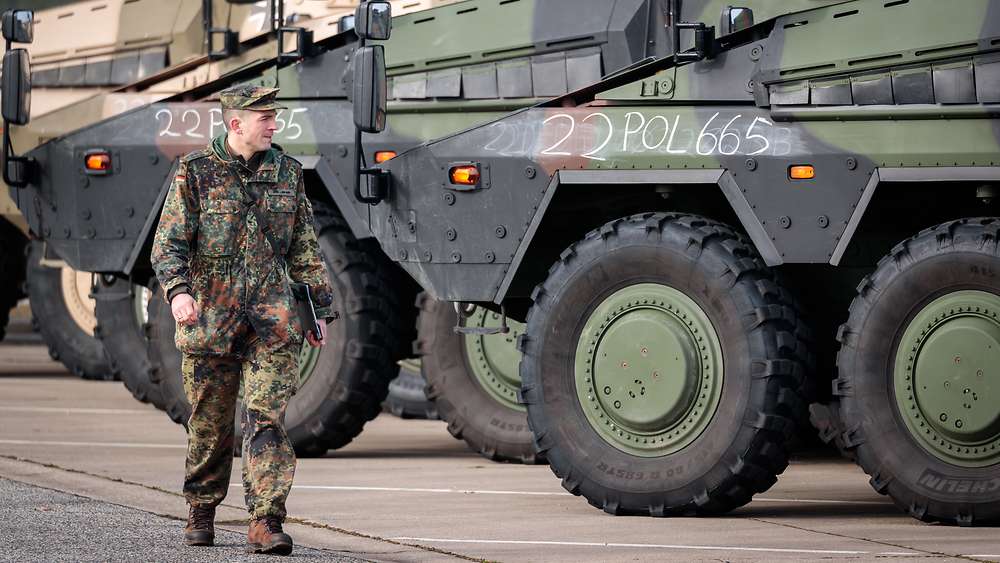 Министры обороны 27 стран ЕС обсудят отправку Украине всех запасов снарядов