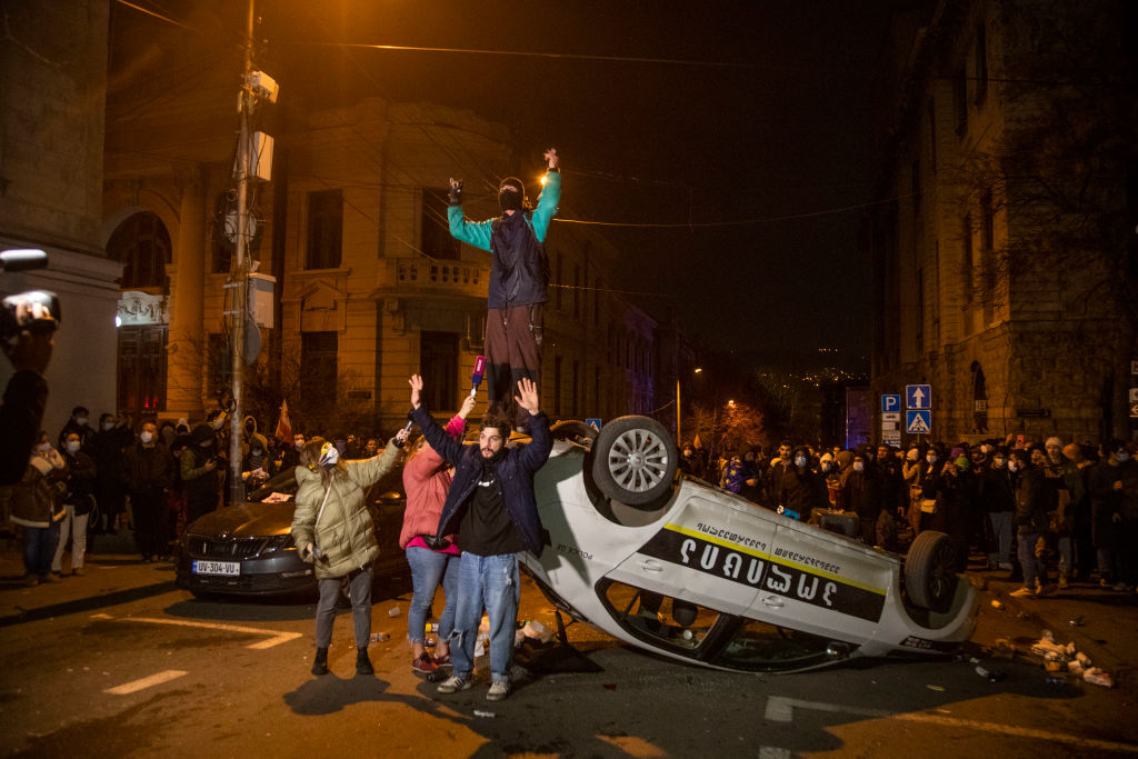 Акция протеста в Тбилиси. Фото © Getty Images / Daro Sulakauri
