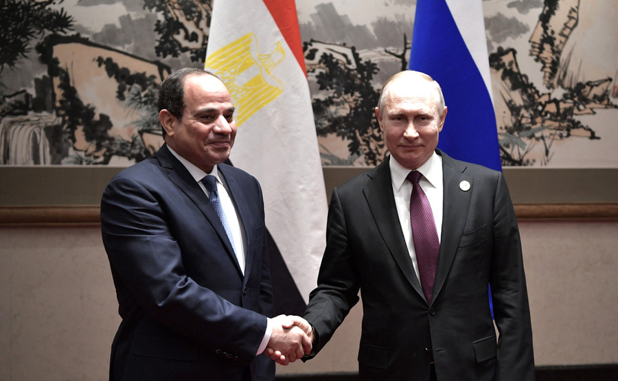 Путин и президент Египта Абдул-Фаттах Ас-Сиси. Обложка © Кremlin.ru