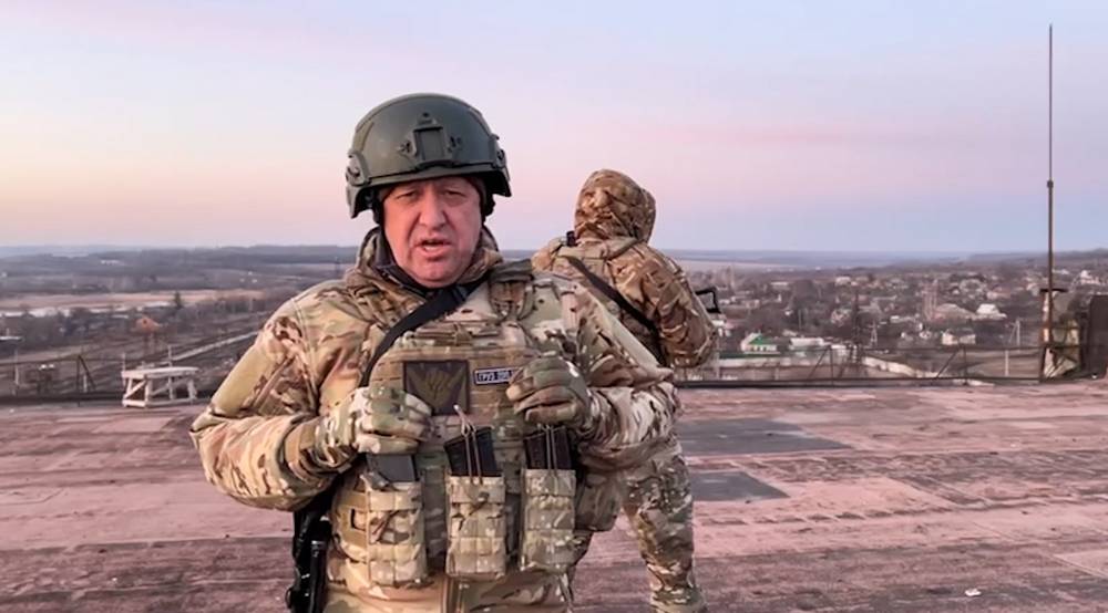 Пригожин опроверг сведения о том, что он стрелял по манекенам с флагами США