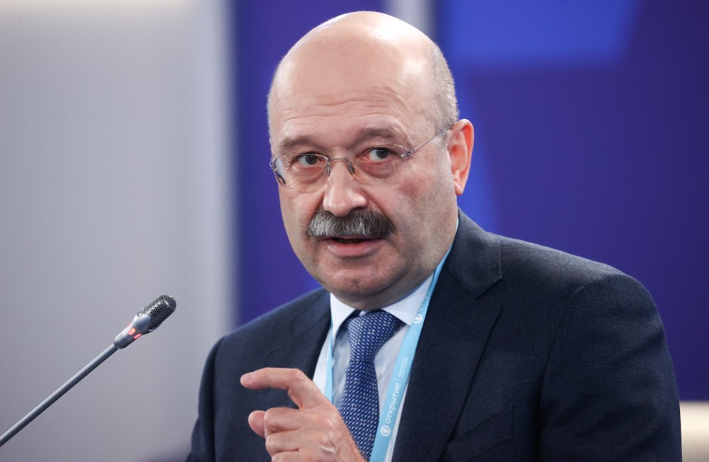 Задорнов назвал сроки перехода стран на расчёты в национальных валютах