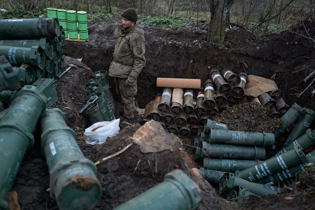 Франция внезапно заблокировала решение ЕС о поставках боеприпасов Украине