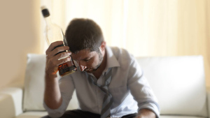 Звёздные алкоголики: 4 знака зодиака, кто сильнее всего зависим от спиртного
