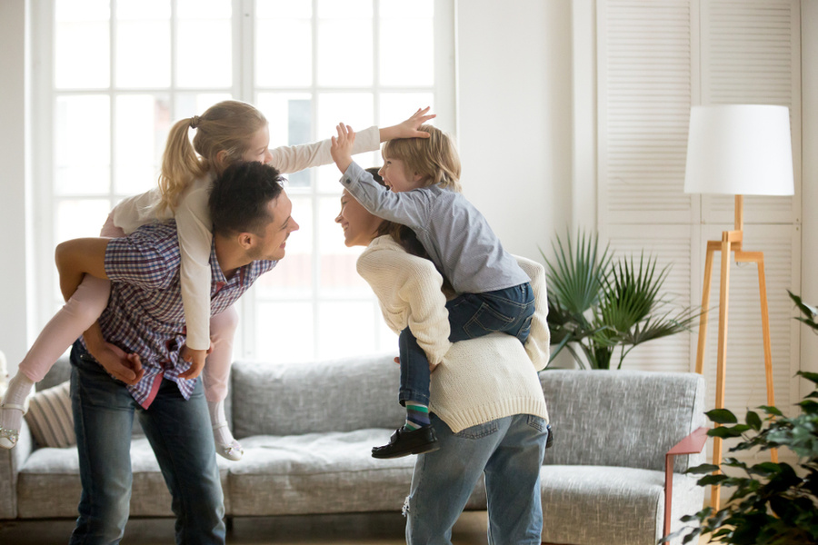Как родительские ошибки могут ломать психику детей. Фото © Shutterstock