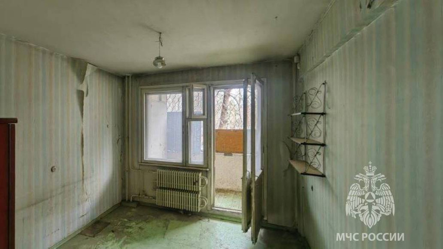 Последствия взрыва в квартире жилого дома в Ангарске. Фото © Telegram / ГУ МЧС по Иркутской области