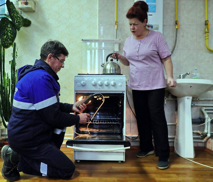 Собственники квартир с подведённым газом обязаны допускать проверяющих оборудование. Фото © ТАСС / Владимир Смирнов