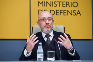 "Искренне извиняюсь": Министра обороны Украины затравили за сравнение потерь ВСУ и жертв землетрясения в Турции