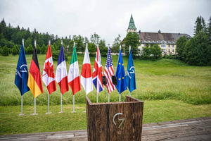 G7 вновь осудила Россию за распространение якобы ложной информации по Украине