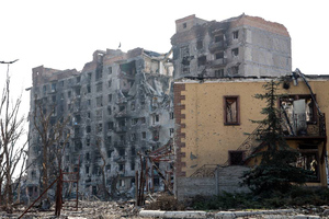 Отступающие бойцы ВСУ взорвали в Артёмовске четыре девятиэтажки с мирными жителями
