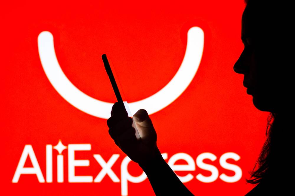Москвичка с взрывным характером пригрозила сотруднику AliExpress и оказалась на допросе у полиции