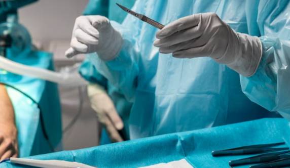 Во Владивостоке нейрохирурги достали из головы девушки 25-сантиметровый нож