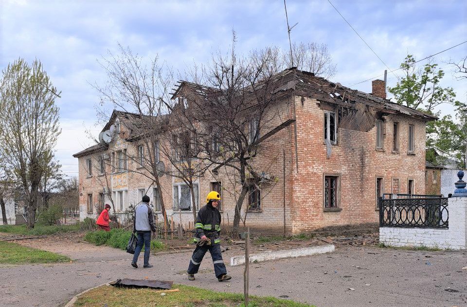 Последствия утреннего обстрела Новой Каховки. Фото © Telegram / Администрация Новокаховского городского округа