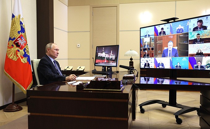 Социолог отметил одну из особенностей управленческого стиля Путина