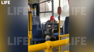 В Петербурге американец снял штаны перед девочкой в автобусе и выбежал на следующей остановке