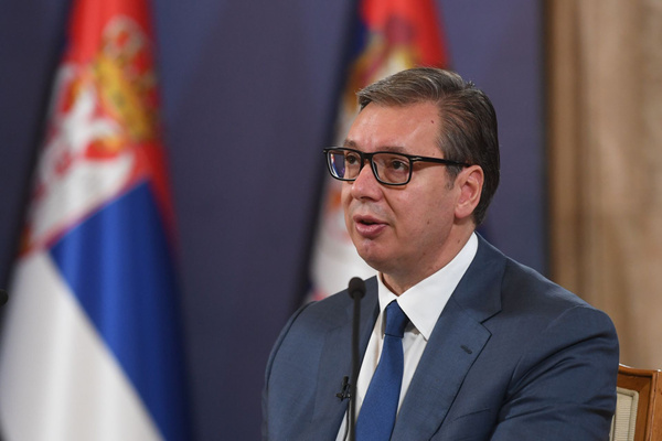 Пристали: Вучич пожаловался на назойливые просьбы Запада насчёт России