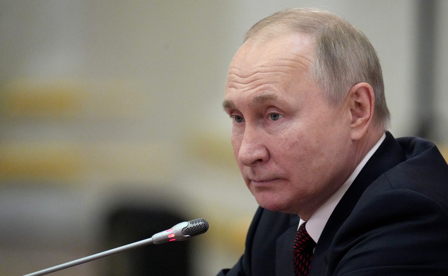 Путин призвал чиновников не выносить решений, которые заведомо нельзя исполнить