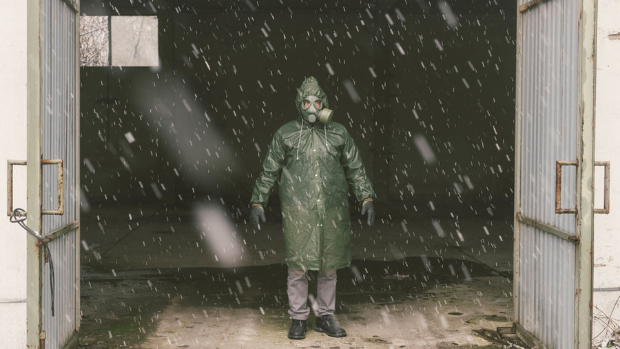 Специальный костюм сможет защитить человека при ядерной войне только на время © Getty Images / Marccophoto