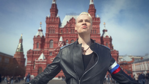 Shaman прогулялся по Красной площади в новом клипе на песню "Мы"