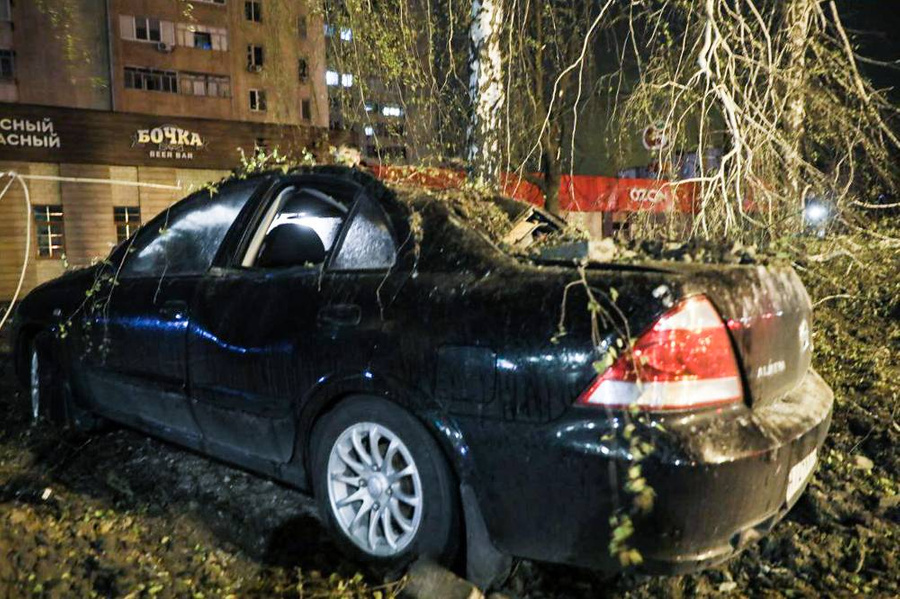 Последствия взрыва в Белгороде. Обложка © ТАСС / Павел Колядин