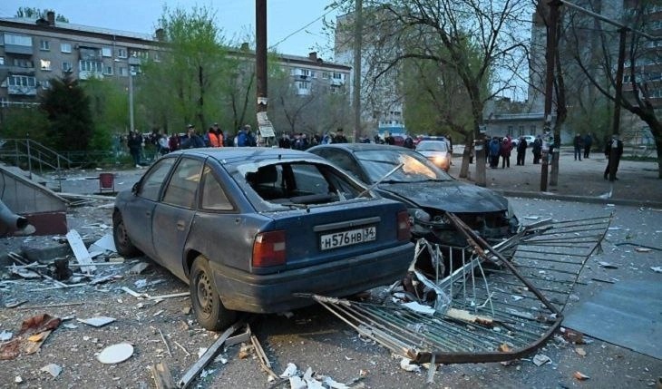 При работе газовиков в жилом доме в Волгограде от взрыва обрушился подъезд