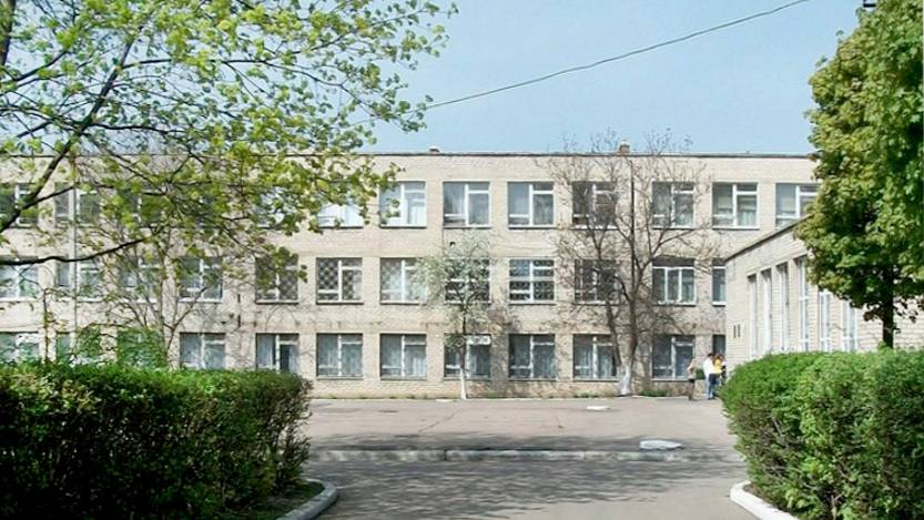 ВСУ обстреляли школьный корпус для младших классов в Донецке