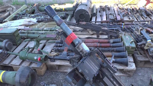 ВСУ бросают много оружия и боеприпасов в Артёмовске, рассказал боец "Вагнера"