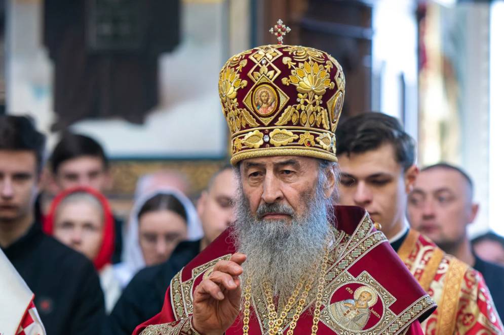 Митрополит УПЦ провёл Божественную литургию в Киево-Печерской лавре в Антипасху