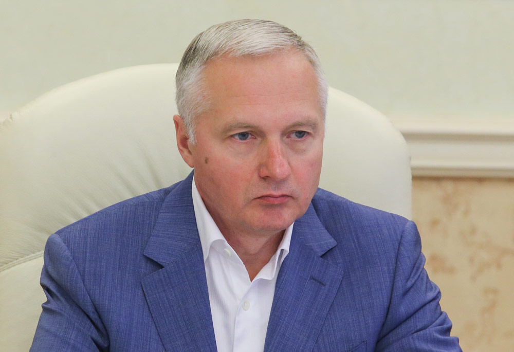 Врио главы Красноярского края принял отставку председателя кабмина Лапшина