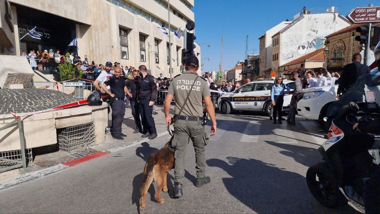 Палестинец устроил теракт в центре Иерусалима, протаранив людей на авто
